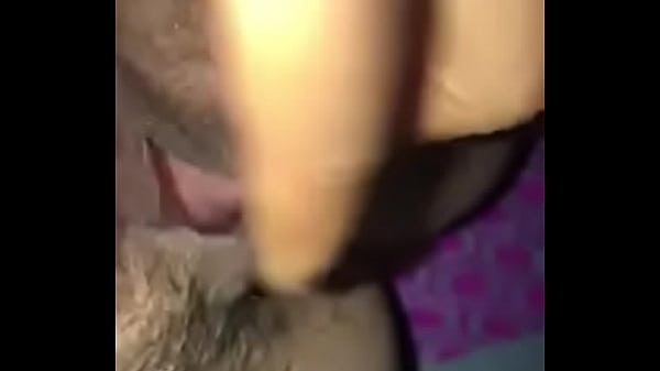 Play MP4 - Wife showing how&quest; she plays with her pussy