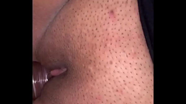 Gordibuena_tocándose su cosita rica