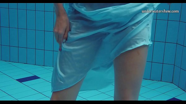 PiyavkaChehova big bouncy juicy tits underwater