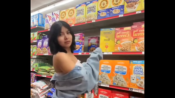 Camila presumiendo su rico culo en leggins