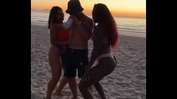 Nonton Se Aventurando Em Copacabana thumbnail