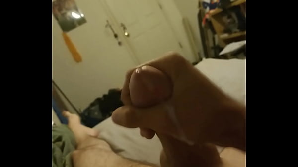 Play MP4 - Big cumshot