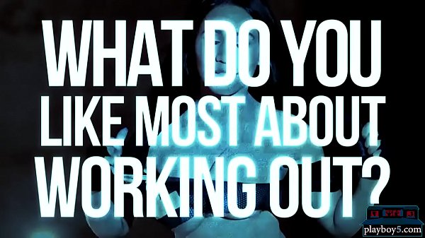 Nonton Charlie Sheens Ex Girlfriend Brett Rossi Gym Workout thumbnail