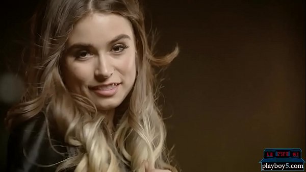 Charlie Sheens ex girlfriend_Brett Rossi_gym workout