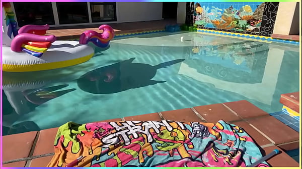 Nonton Babyrain, And A Pool thumbnail