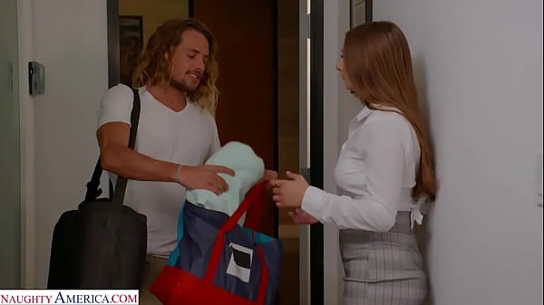 Play MP4 - Naughty America - Penelope Kay rubs and tugs a married man