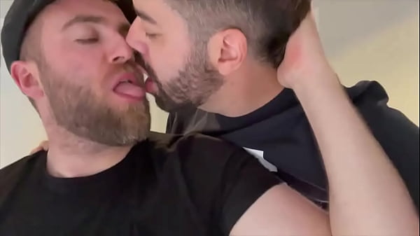 Nonton A Teaser Of What's To Cum! Watch Benjiwest Xxx Absolutely Railing Me, Unloading His Balls In My Hairy Ass Then Feedin... thumbnail