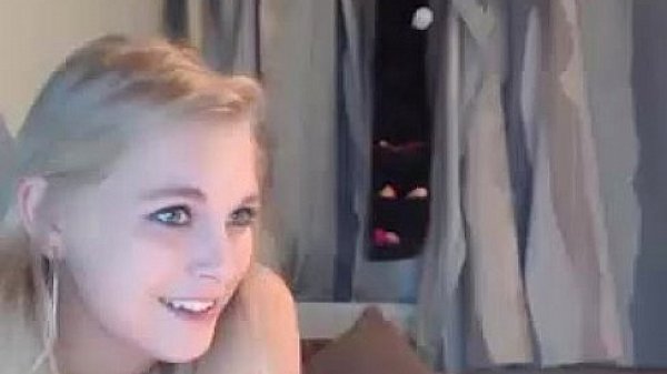 Sexy 18yo likes giant cocks in her pussy ***