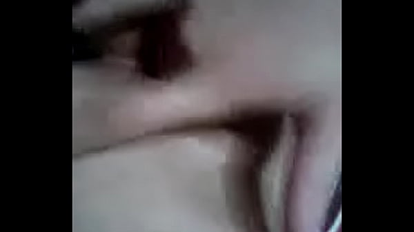 masturbando a xota bem gostoso 