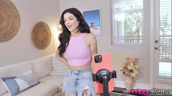 Wanna Be Influencer_Babe Wants Stepbro s BIGJuicy Cock JadeMaris MyPervyFamily