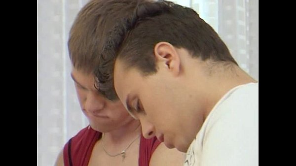 Play MP4 - The collge dorm room gay threesome