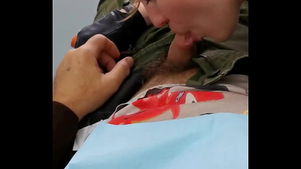 Play MP4 - Russian nurse sucked a client's dick during dental appointments
