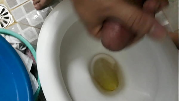 Play MP4 - Nứng qu&aacute; th&egrave;m xuất tinh v&agrave;o lồn