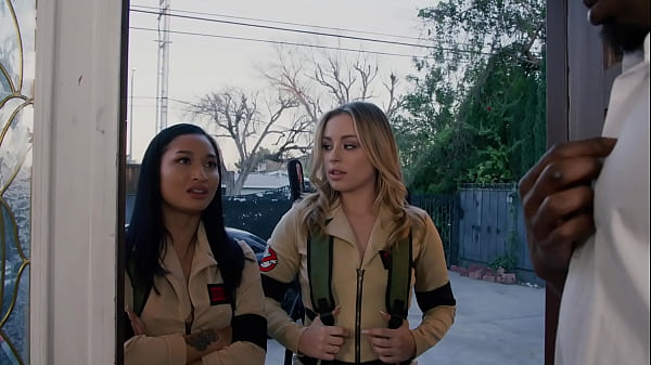 Play MP4 - Ghostbuster Chanel Camryn Begs for Big Black Cock - Ghostbusters Porn Cosplay Parody