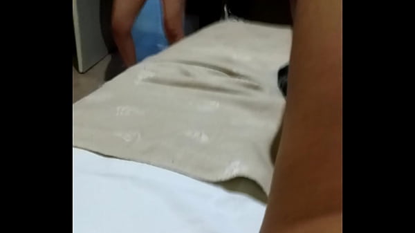 Play MP4 - esposa puta se muestra en hotel comenten subo mas