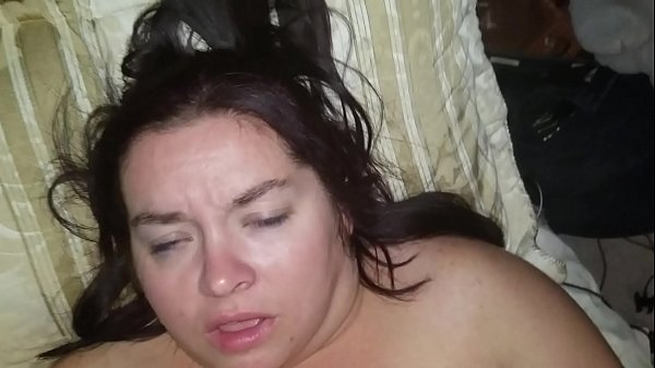 Play MP4 - Sexy BBW Uses Dildo and Gets Fucked