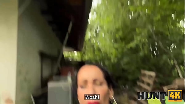 Play MP4 - HUNT4K&period; Naughty chick fucked a stranger in front of her family