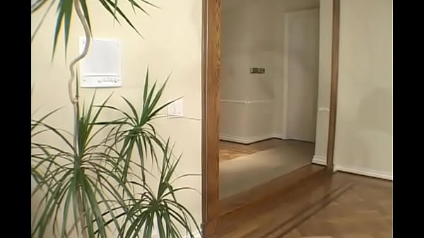 Bella Maria Wolf Loves Anal Sex thumbnail