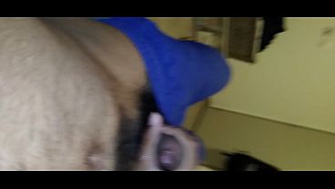 Se Masturber Pour Ensuite G&eacute;mir thumbnail