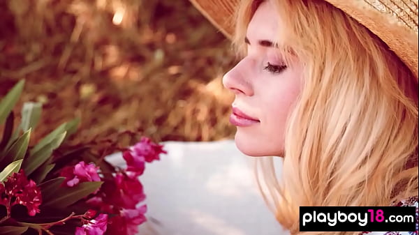 Petite blondeteen hottie Angel Sway_introduces her juicy fruits outdoor