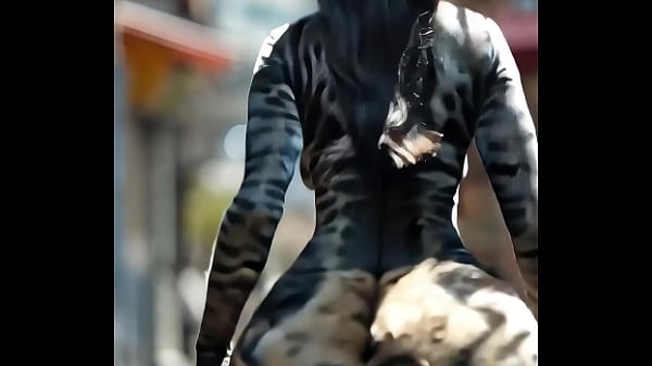 Play MP4 - Big Booty Cat Woman with EDM &lpar;AI-generated&rpar;