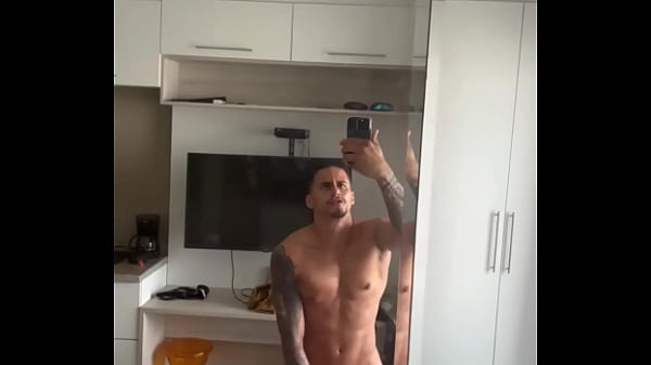 Play MP4 - TIRANDO O CABA&Ccedil;O DO NOVINHO