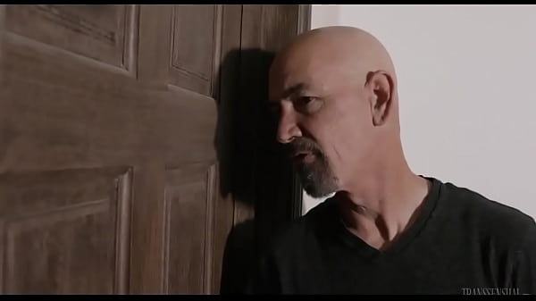 Now I was having a lot of fun, now I felt that someone had laid a hot road above my ass. Now he was putting his big cock on my ass. Now I was not going to stay, so I said Uncle Please tear off my ass, put your big cock in my ass. 