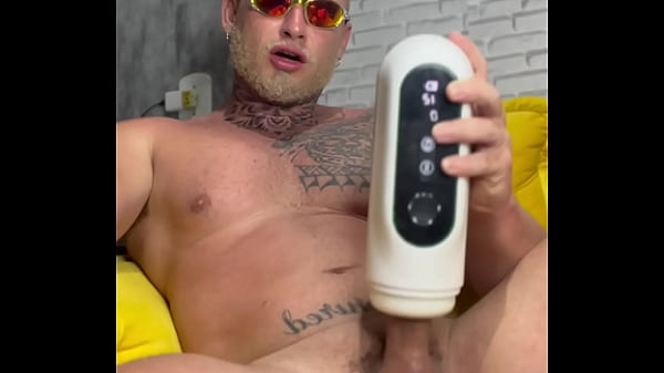 Play MP4 - Fazendo leite&excl;