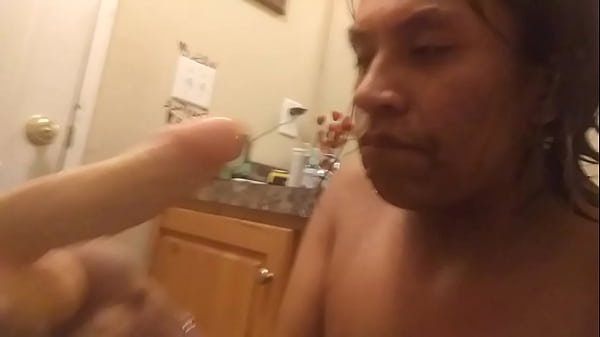 Play MP4 - My new dildo