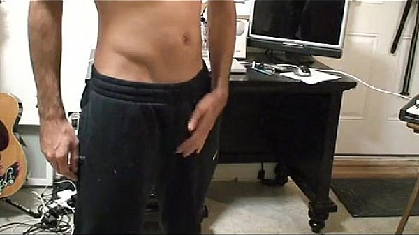 Tommy9x6 struts his stuff Video - Gaytubecom 