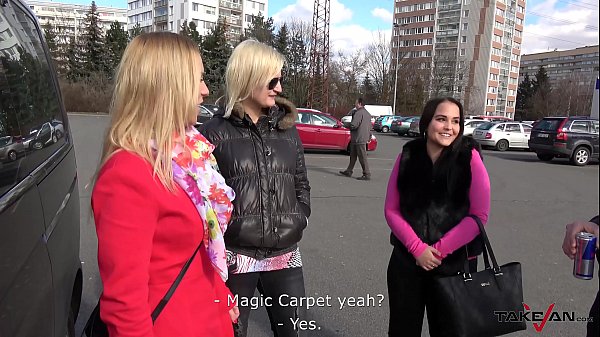 Play MP4 - Pick-Up Babe Gets Loads of Jizz on her Ass after Shaking it on his Shaft