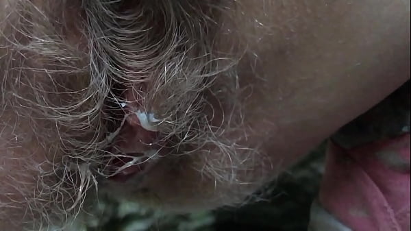 Outside Risky Sex And Creampie thumbnail