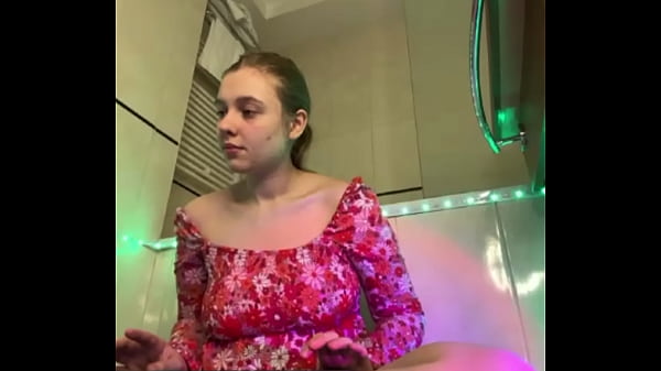 Nonton Masturbate And Squirt On The Bathroom thumbnail