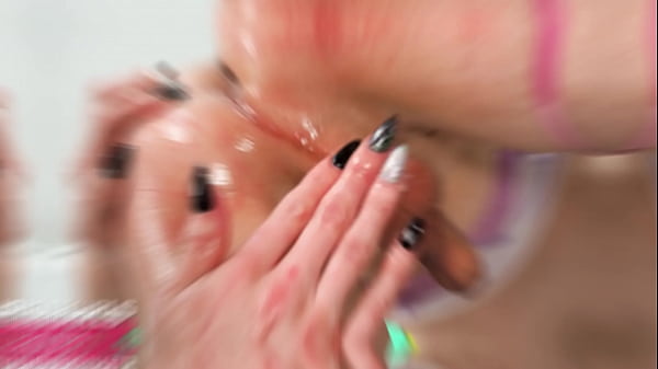 Play MP4 - TGIRLS HOOKUP&colon; Well Oiled Slut Machine is Desperate For Dick&excl;