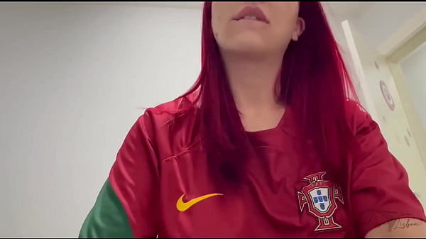 Meu enteado n&atilde;o estava bem resolvi dar um ch&aacute; de buceta para ele melhor e gozar dentro da minha buceta 