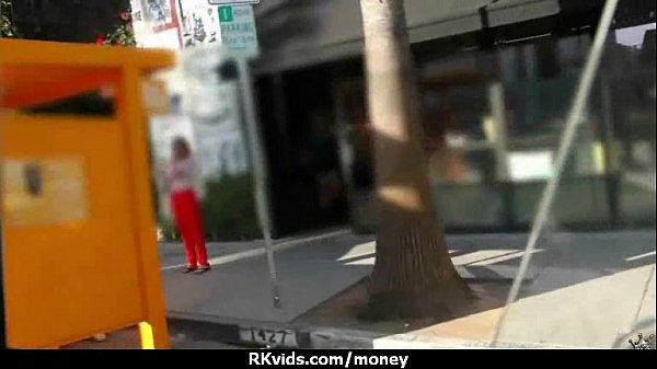 Amateur girl accepts cashfor sexfrom stranger