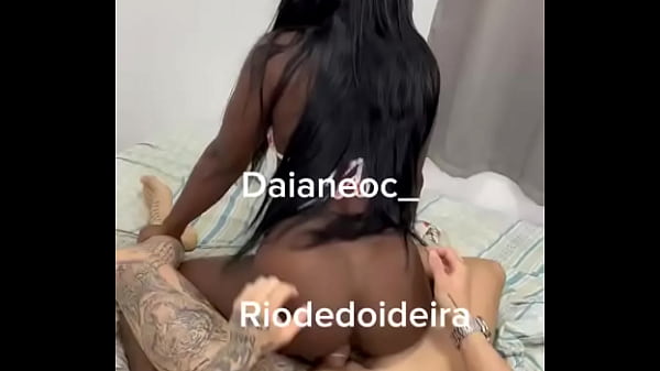 Nonton Sentando Gostoso thumbnail