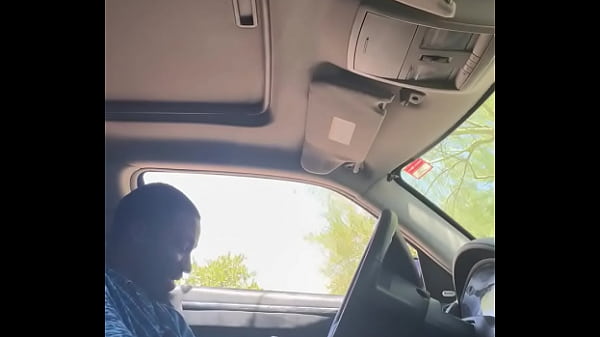 Play MP4 - Bbc bust huge nut in the car