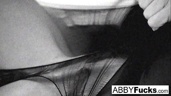 Abigail_Mac fucks herself til her makeup is_smeared off