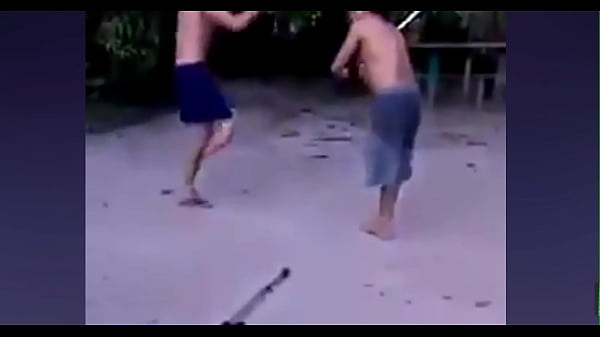 Briga de saci, foi num p&eacute_ e voltou no outro