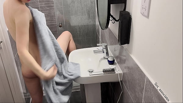 I Put A Hidden Cam In The Shower And Caught My Airbnb Gorgeous Guest Taking A Shower thumbnail
