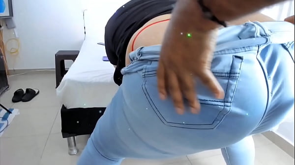 Comiendome El Culo Con Los Jeans Puestos Parte 1 thumbnail