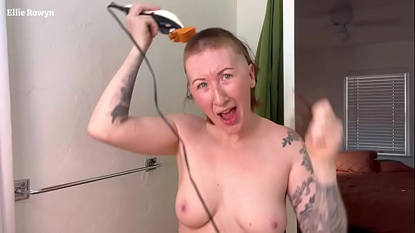 Redhead shaves her hair off 