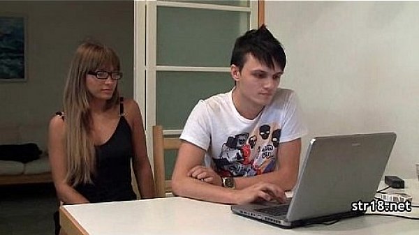 Amateur teen couple fucks in parents bed 