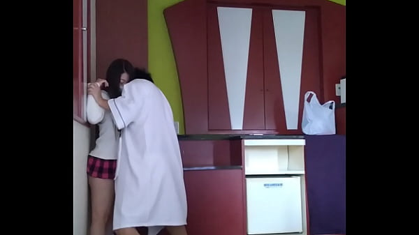 金蹴り97　タマ責め 