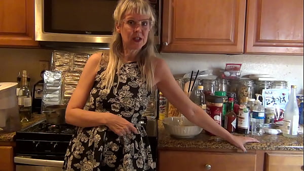 Play MP4 - Jamie Foster Quickie Cum Countdown