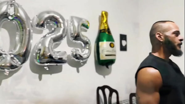 Play MP4 - Ano Novo &lpar;completo no RED&rpar;