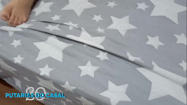 vivi guedez oficial_cena de making com masturbação. A_loira gozou bem gostoso.