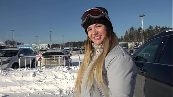 FFM Thresome - She very attractive girl wearing the tempting tight pants 