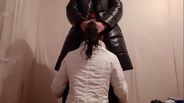 Fucking her in the mouth in a_down jacket - Fly girlsorgasm